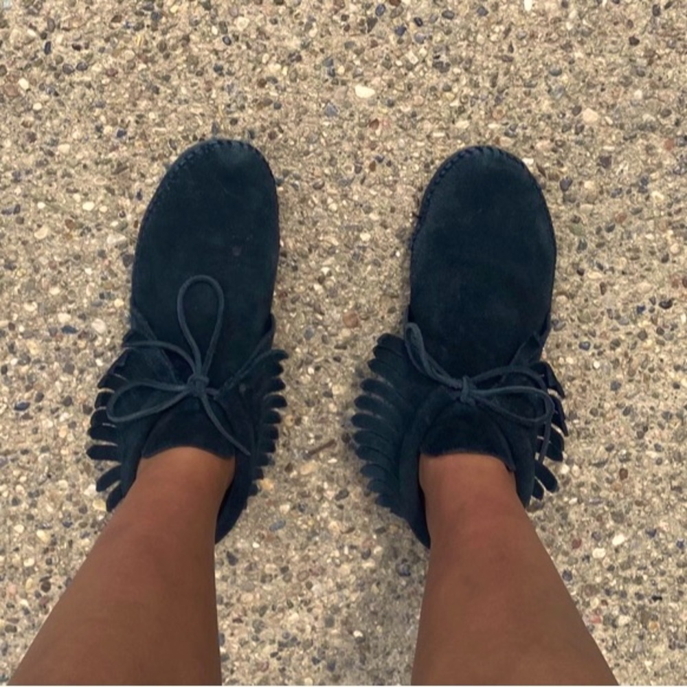 minnetonka soft sole moccasins